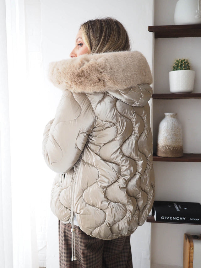 Kispo Acolchoado Com Capuz