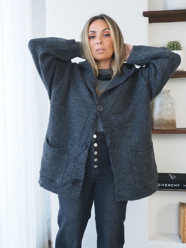 Casaco em Malha Grossa Com Capuz