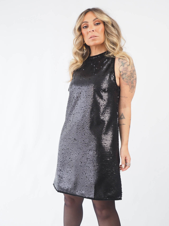 Robe courte à paillettes