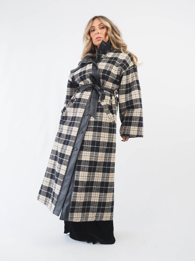 Trench Coat Fazenda aos Quadrados