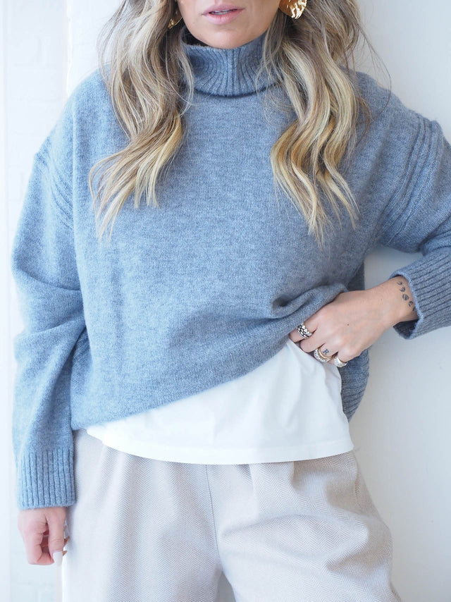 chemise en maille à col montant