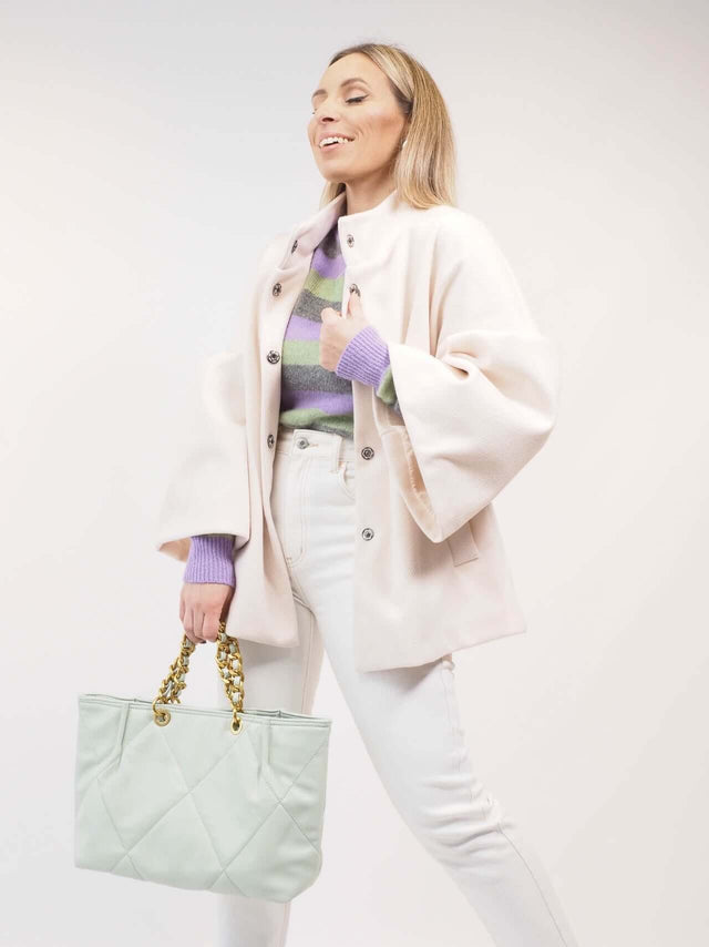 Uma bolsa prática, mas elegante.