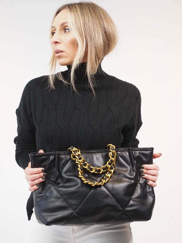 Uma bolsa prática, mas elegante.