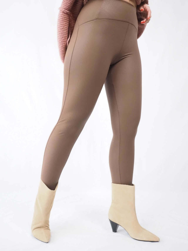 Calças: Leggings para Mulher - Black Peach® Color: castanho Size: L | Outono / Inverno 2022
